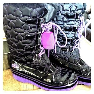 JoJo Siwa snow boots